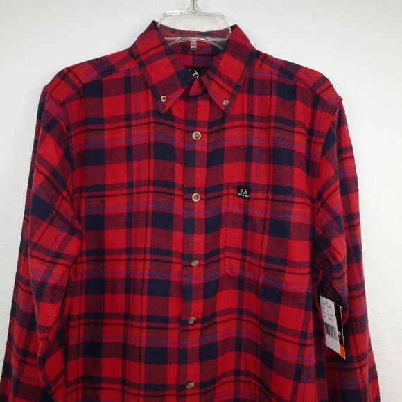 Realtree Flannel Shirt Men's Size S Red Plaid Long Sleeve Button-up - Picture 2 of 9